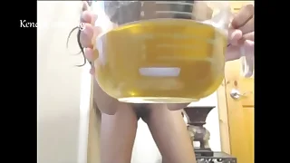 Kendi Cummings pees 1&period;25L